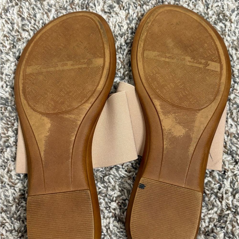 Italian Shoemaker Thong Sandals with Tan strap and Gold Accent - Picture 3 of 4